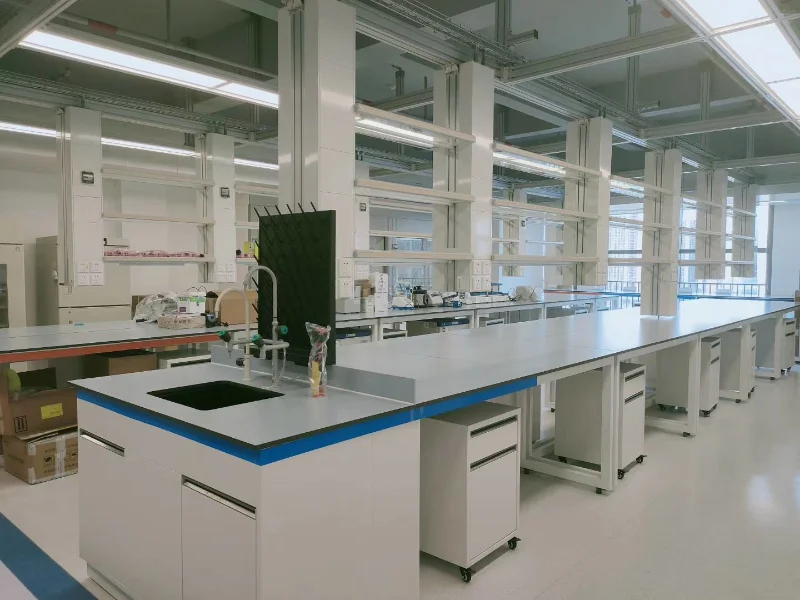 Lab island Bench - boka lab