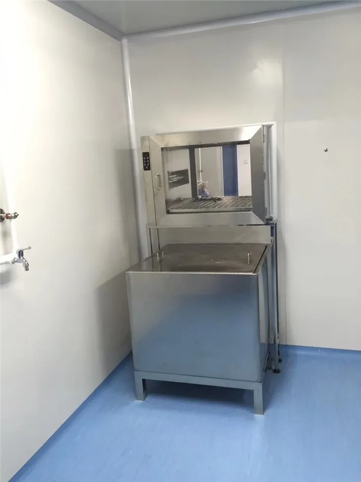 Wall-mounted Stainless steel cleanroom pass through box installed in a sterile room with